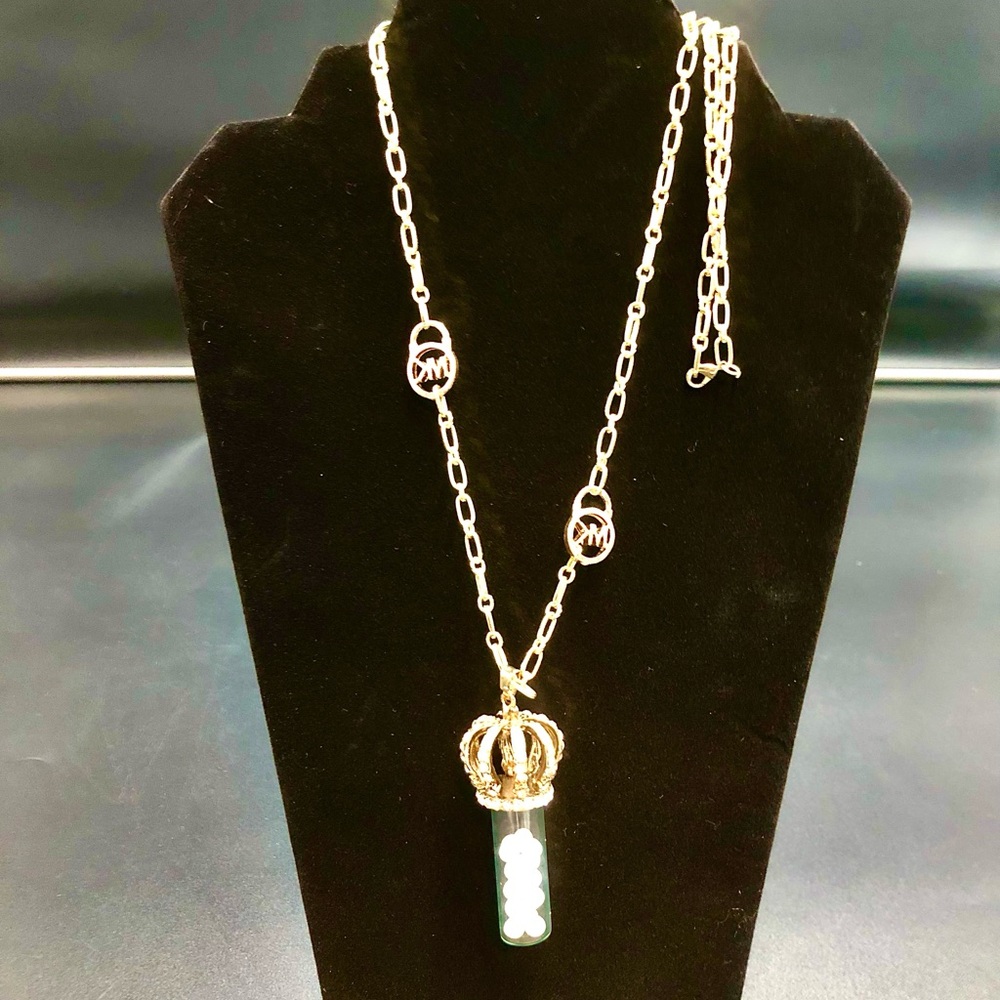 Gold Crown Pendant Necklace Jewelry